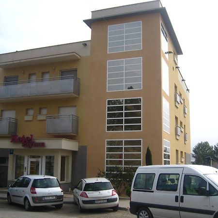 Hotel Zaytun ميكينيزا المظهر الخارجي الصورة